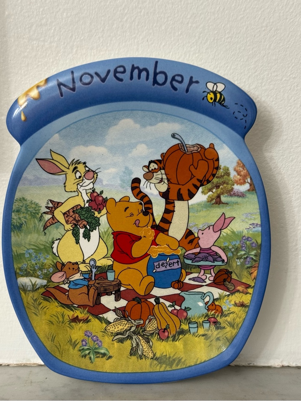 Disney's Winnie The Pooh The Whole Year Through Calendar Plate November